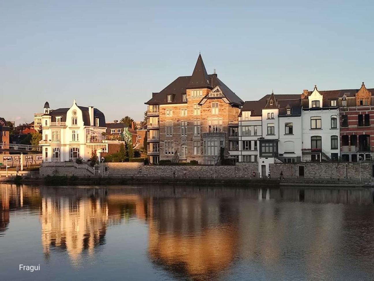 Sherlock'S Home - Guest House Namur Exteriér fotografie